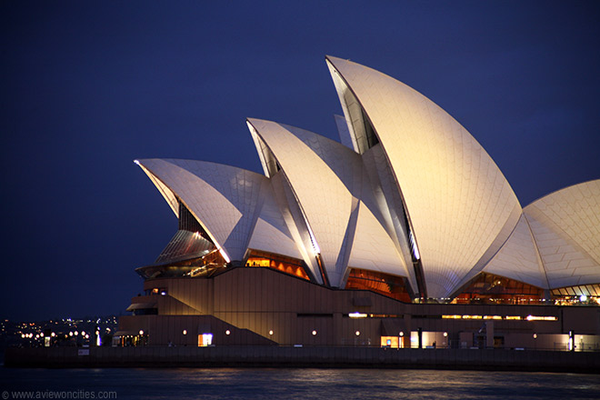 Sydney Opera House at night - Sydney Pictures