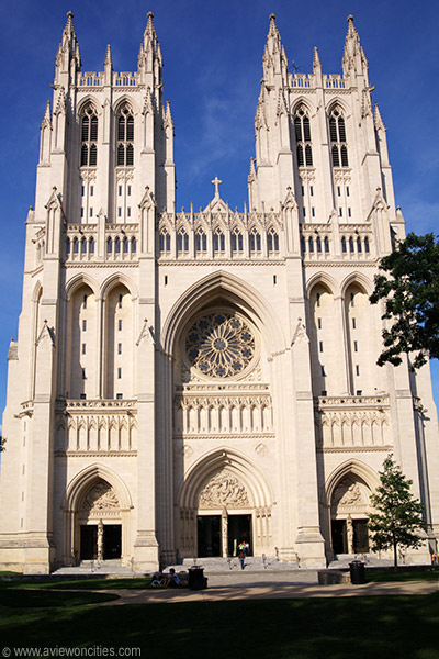 What are some interesting facts about the Washington National Cathedral?