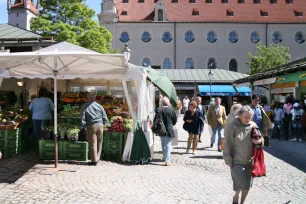 Market stalls at Viktualienmarkt in Munich