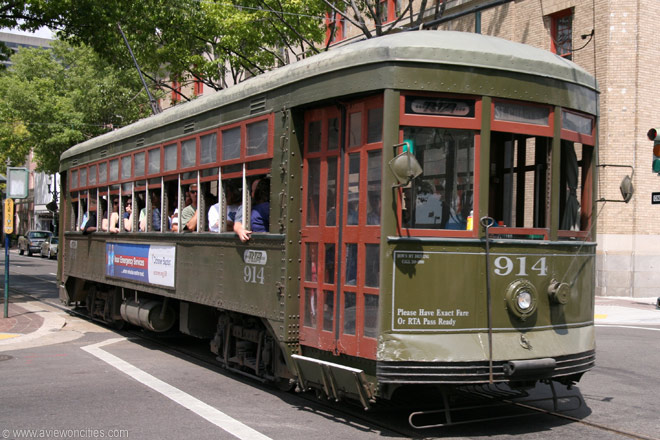 St. Charles Streetcar, New Orleans - Photos