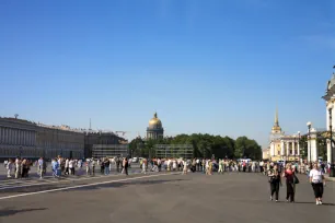 Palace Square towards Admiralty Garden, Saint Petersburg, Russia