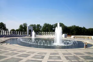 World War II Memorial's central fountain, rainbow pool in Washington, DC